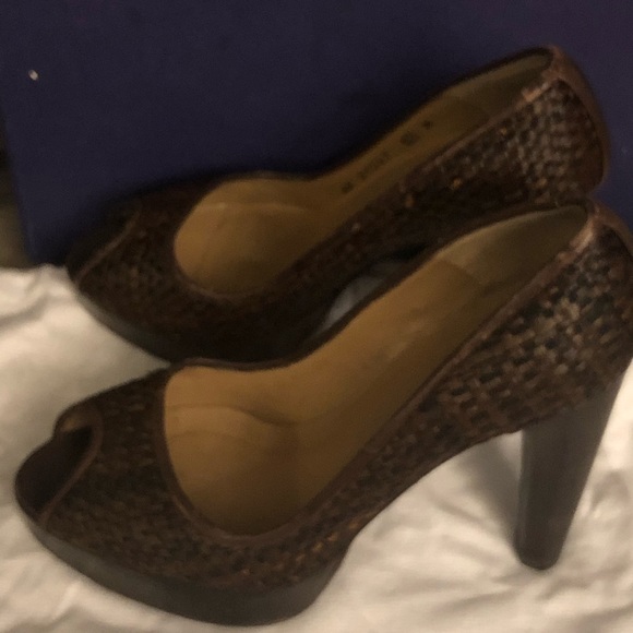 Stuart Weitzman springpump brown wicker pumps - Picture 4 of 8